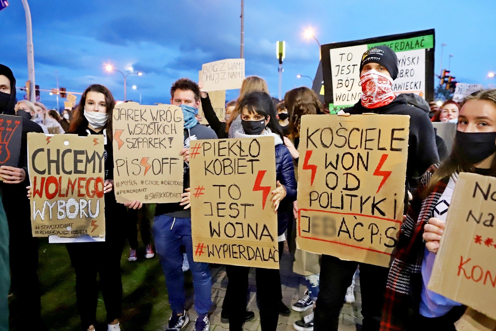 kobiety-nie-odpuszczaja-kolejny-protest-92375