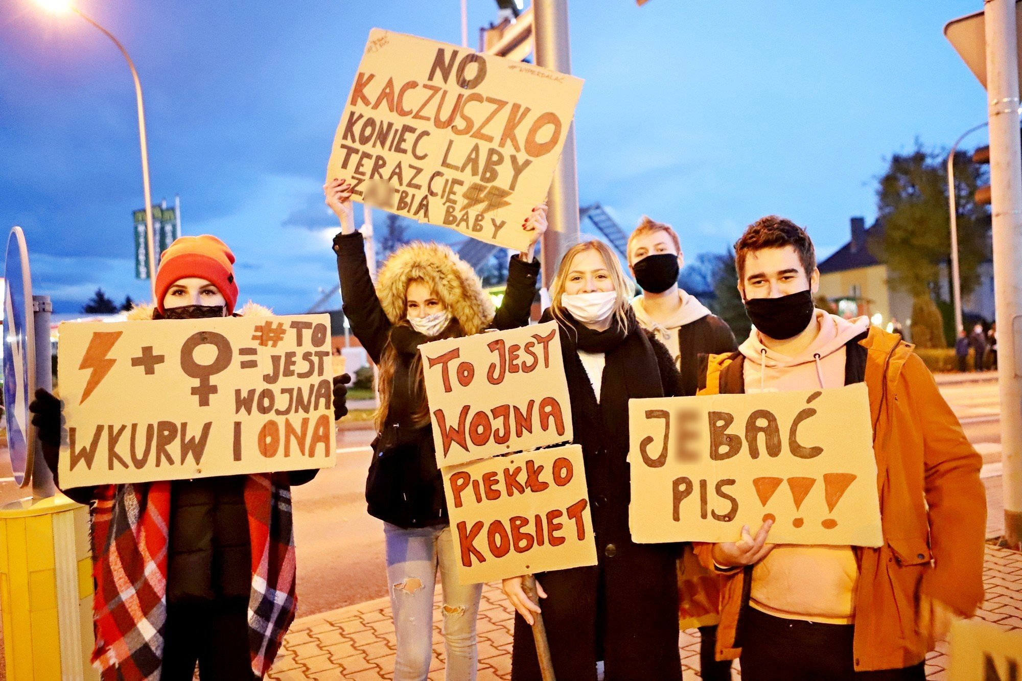kobiety-nie-odpuszczaja-kolejny-protest-92375