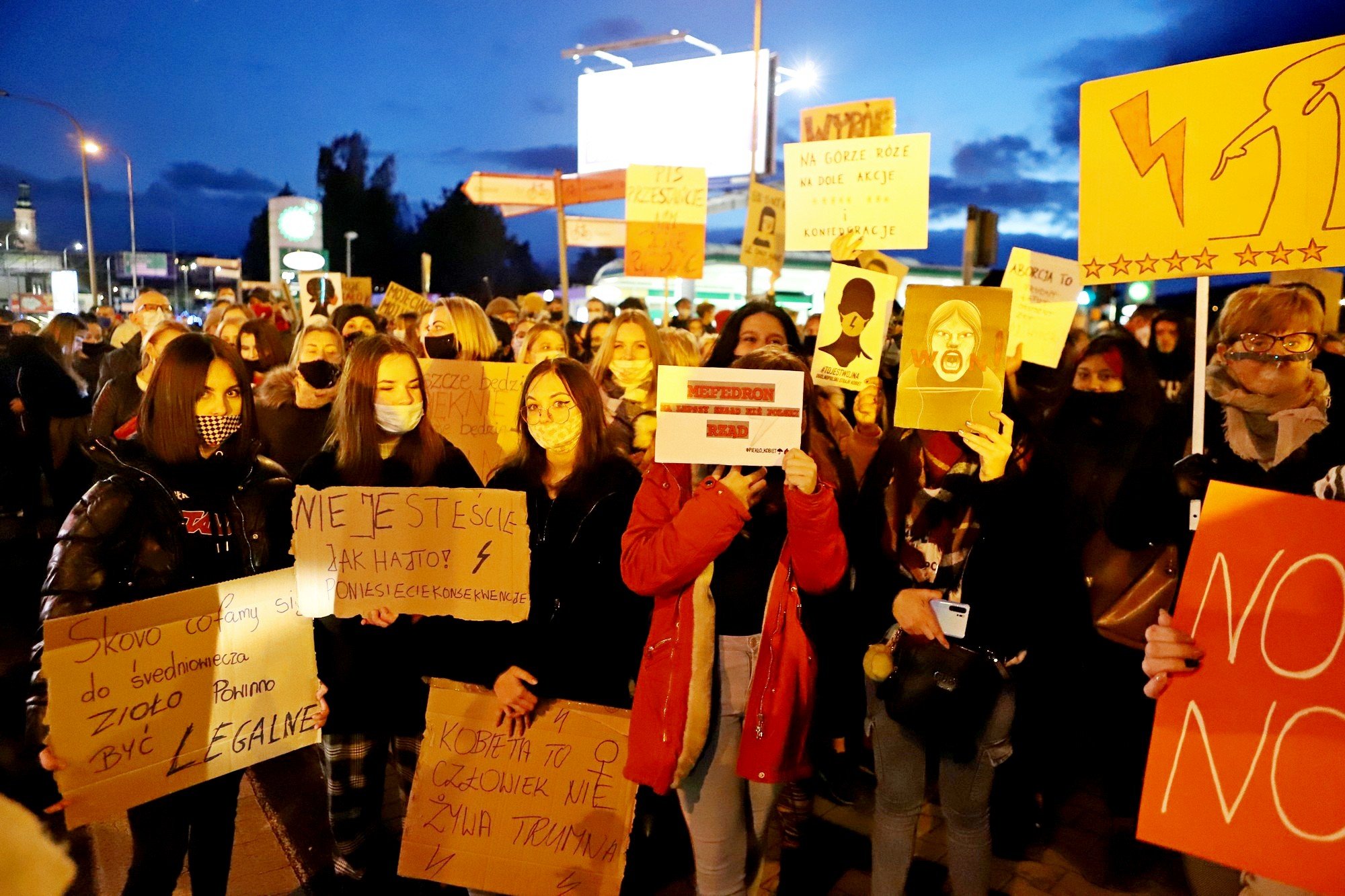 kobiety-nie-odpuszczaja-kolejny-protest-92375
