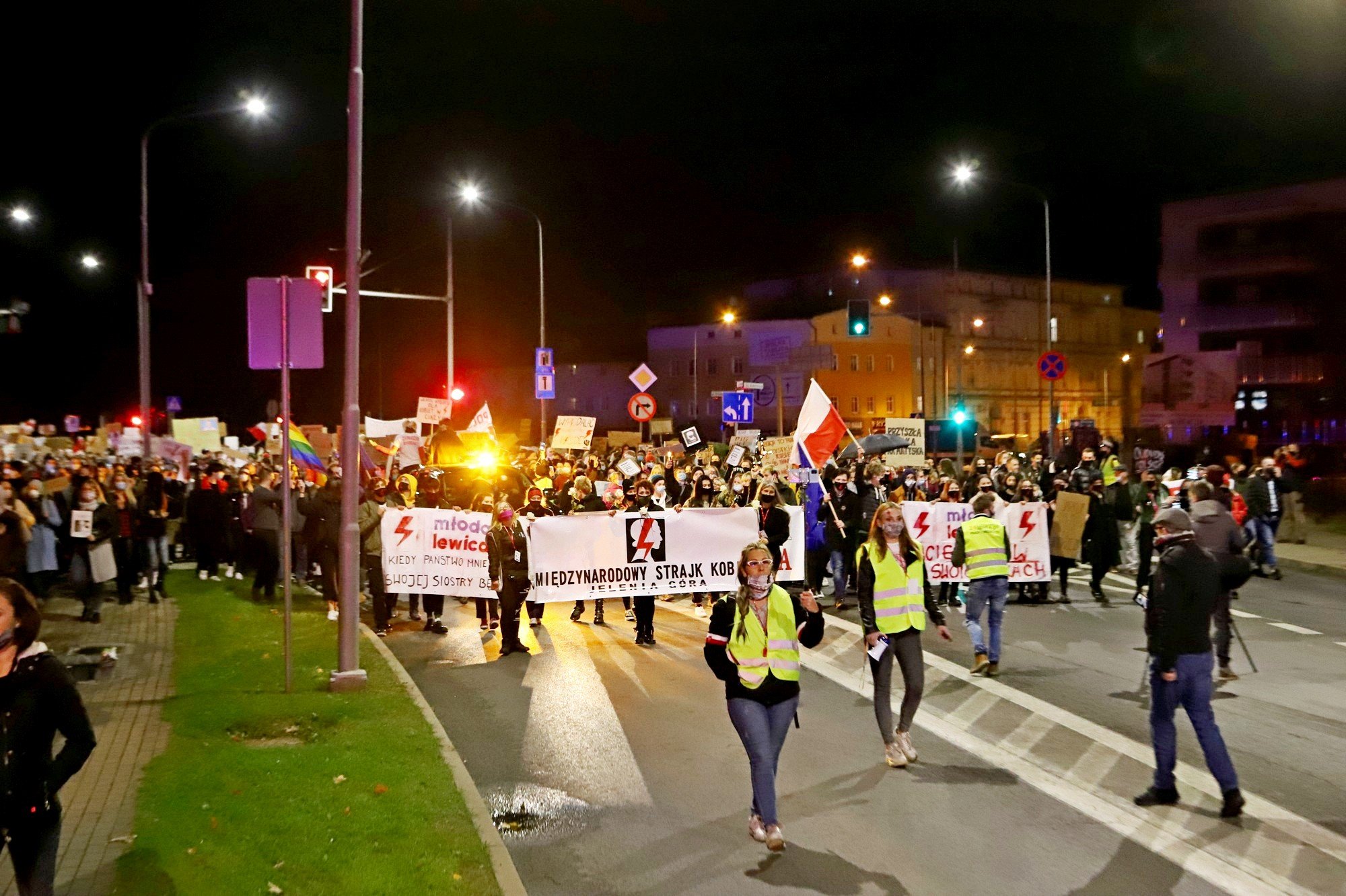 kobiety-nie-odpuszczaja-kolejny-protest-92375