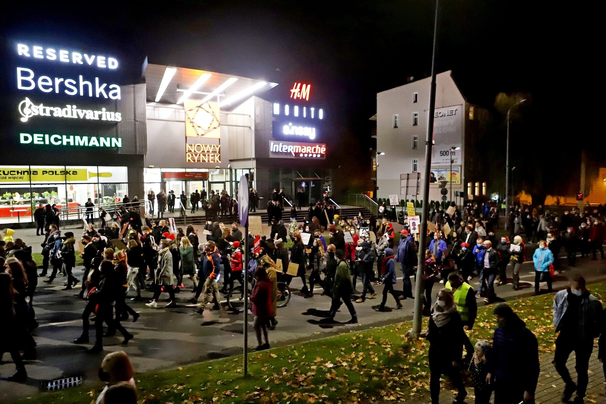 kobiety-nie-odpuszczaja-kolejny-protest-92375