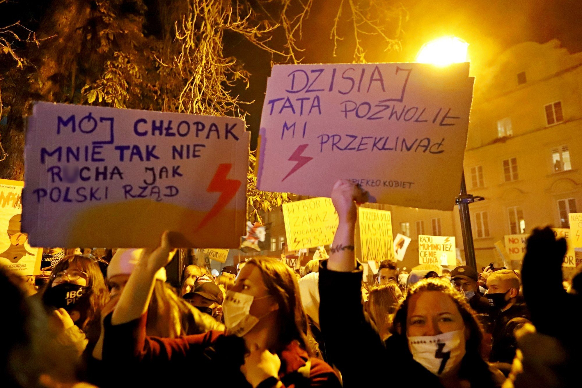 kobiety-nie-odpuszczaja-kolejny-protest-92375