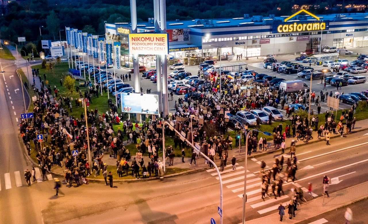 kobiety-nie-odpuszczaja-kolejny-protest-92375