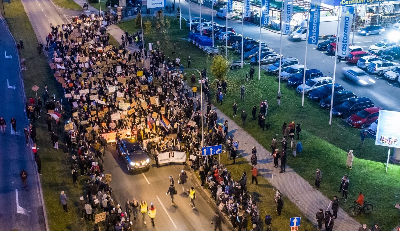 kobiety-nie-odpuszczaja-kolejny-protest-92375