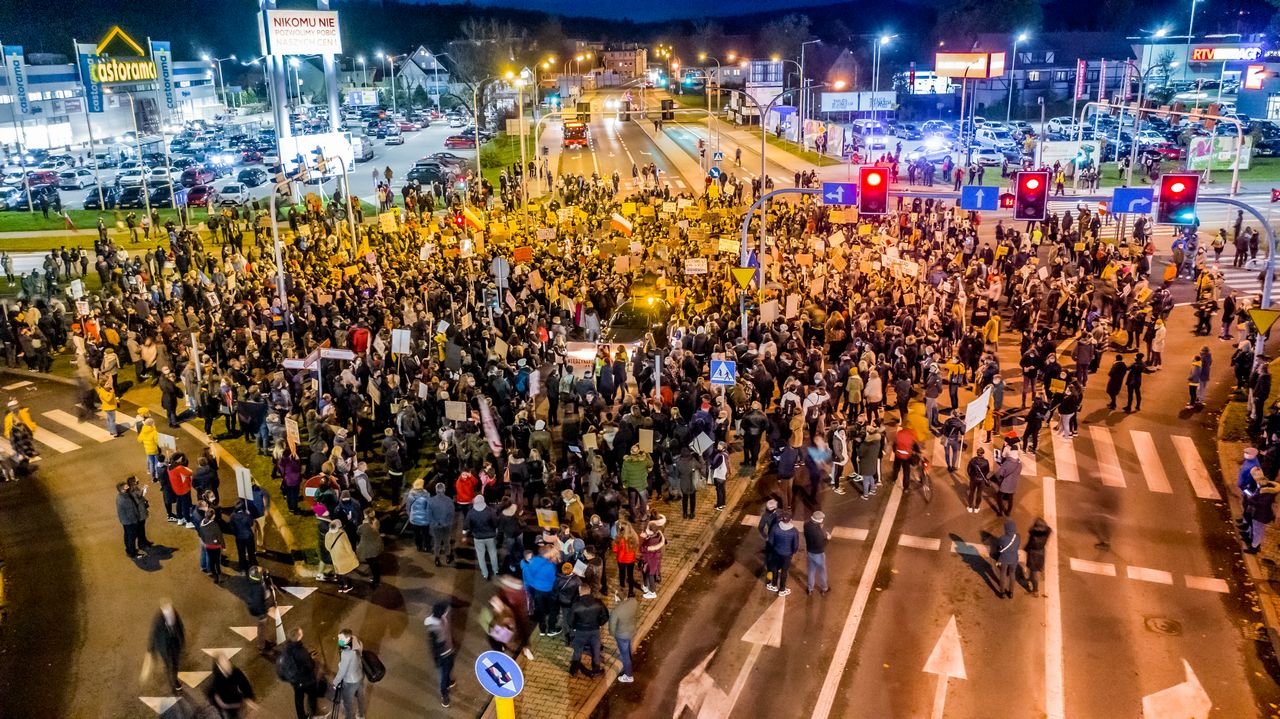 kobiety-nie-odpuszczaja-kolejny-protest-92375