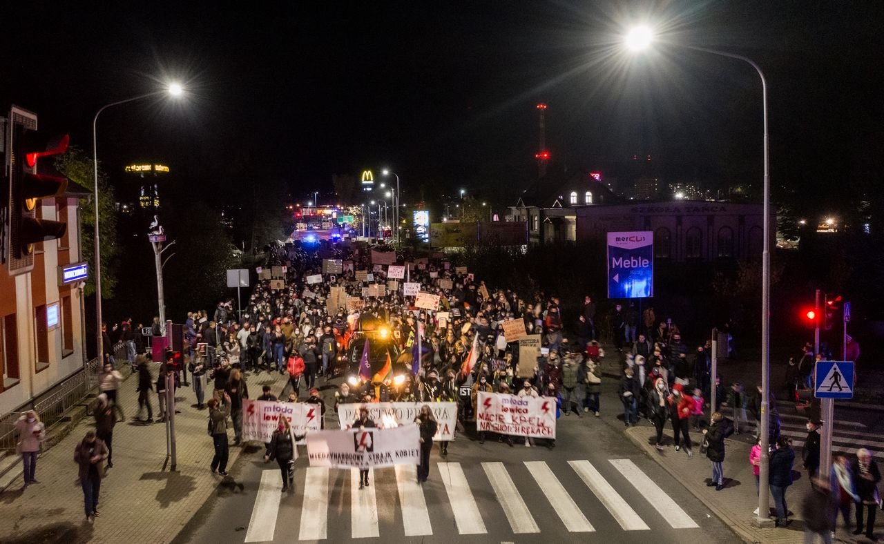 kobiety-nie-odpuszczaja-kolejny-protest-92375