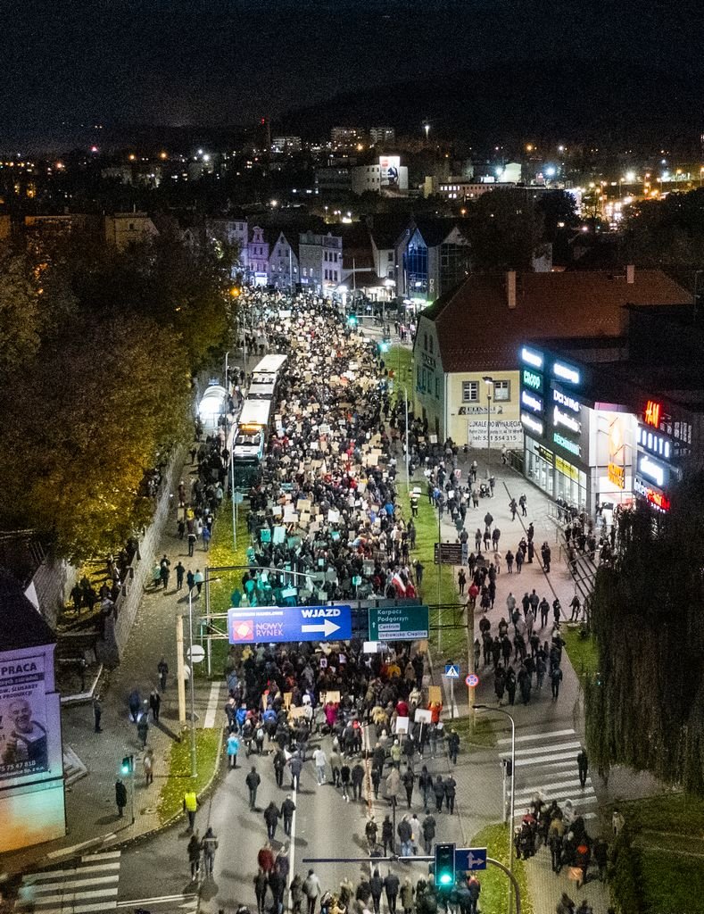 kobiety-nie-odpuszczaja-kolejny-protest-92375