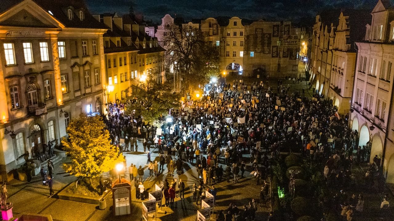 kobiety-nie-odpuszczaja-kolejny-protest-92375