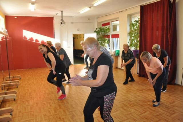 tanecznie-i-spiewajaco-u-modych-duchem-50-92404