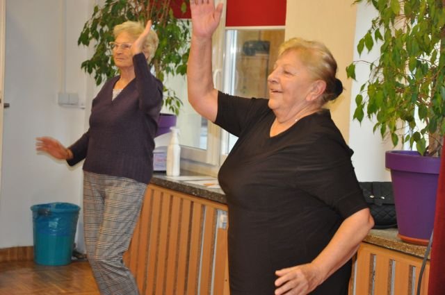 tanecznie-i-spiewajaco-u-modych-duchem-50-92404
