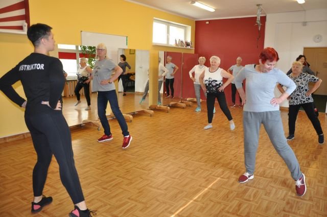 tanecznie-i-spiewajaco-u-modych-duchem-50-92404