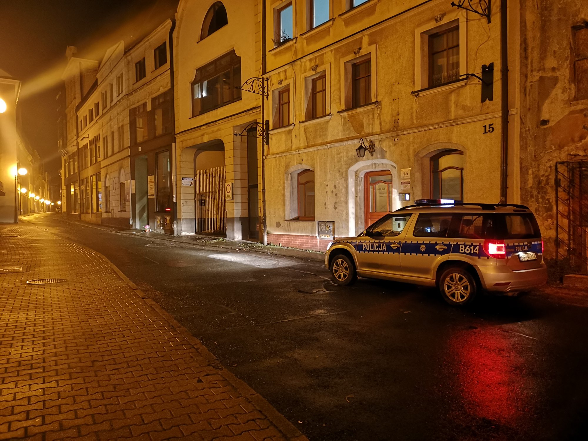 Zdjęcie wykonane 3.11 o godz. 22:00