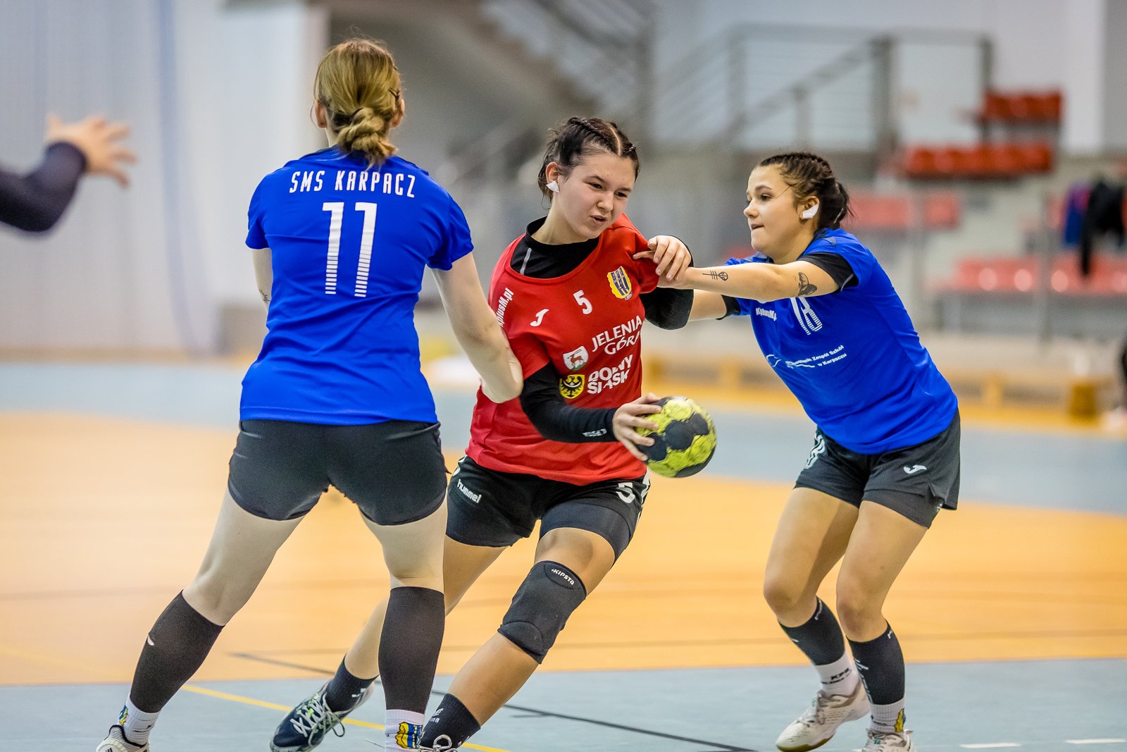klubowe-derby-z-emocjami-do-17-minuty-92535