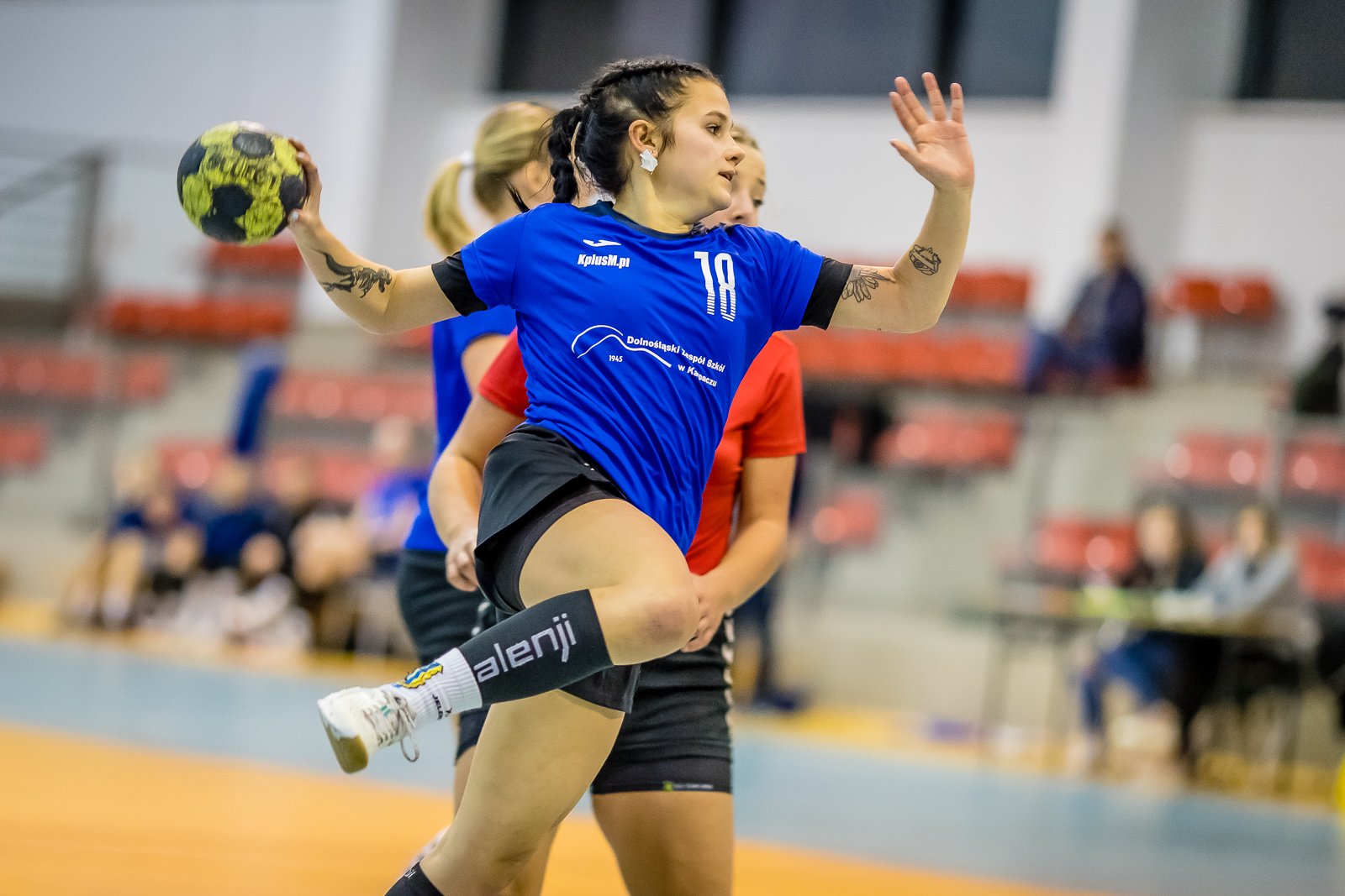 klubowe-derby-z-emocjami-do-17-minuty-92535