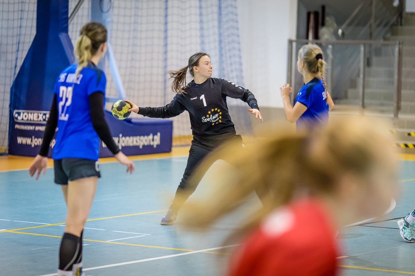 klubowe-derby-z-emocjami-do-17-minuty-92535