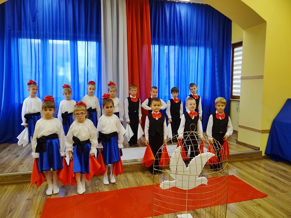 patriotyczny-przeglad-przedszkolakow-92678