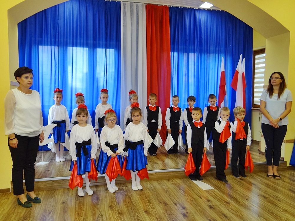 patriotyczny-przeglad-przedszkolakow-92678