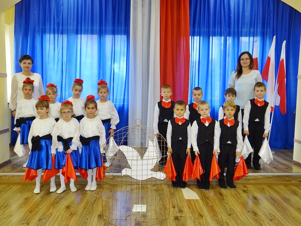 patriotyczny-przeglad-przedszkolakow-92678