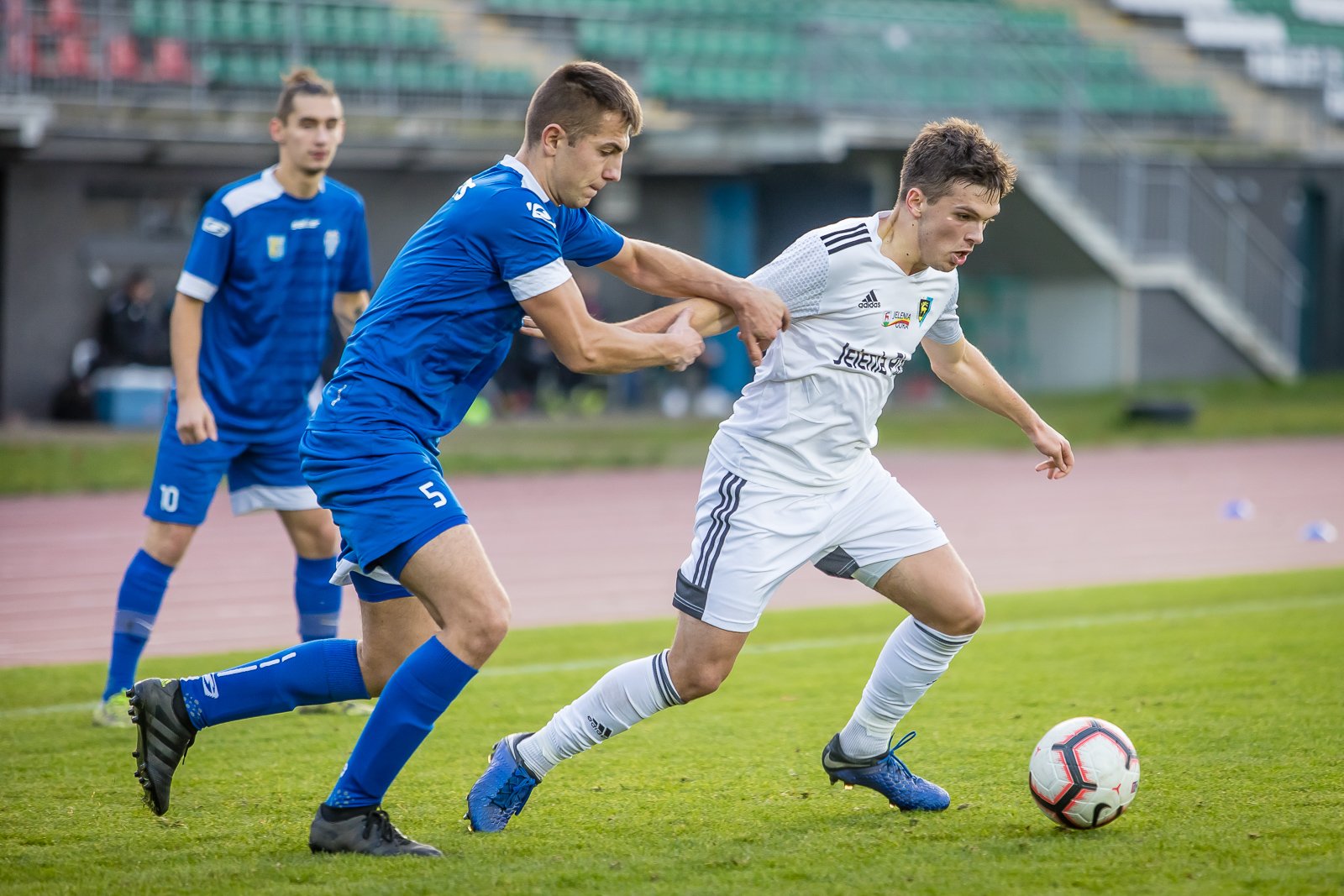 kosztowny-remis-przy-zotniczej-92735