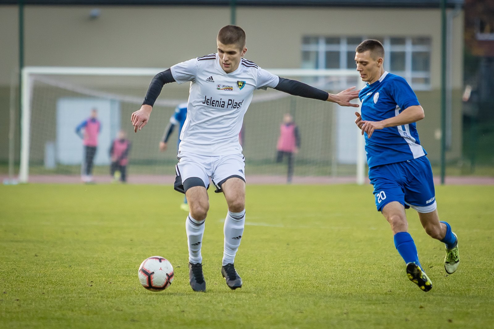 kosztowny-remis-przy-zotniczej-92735