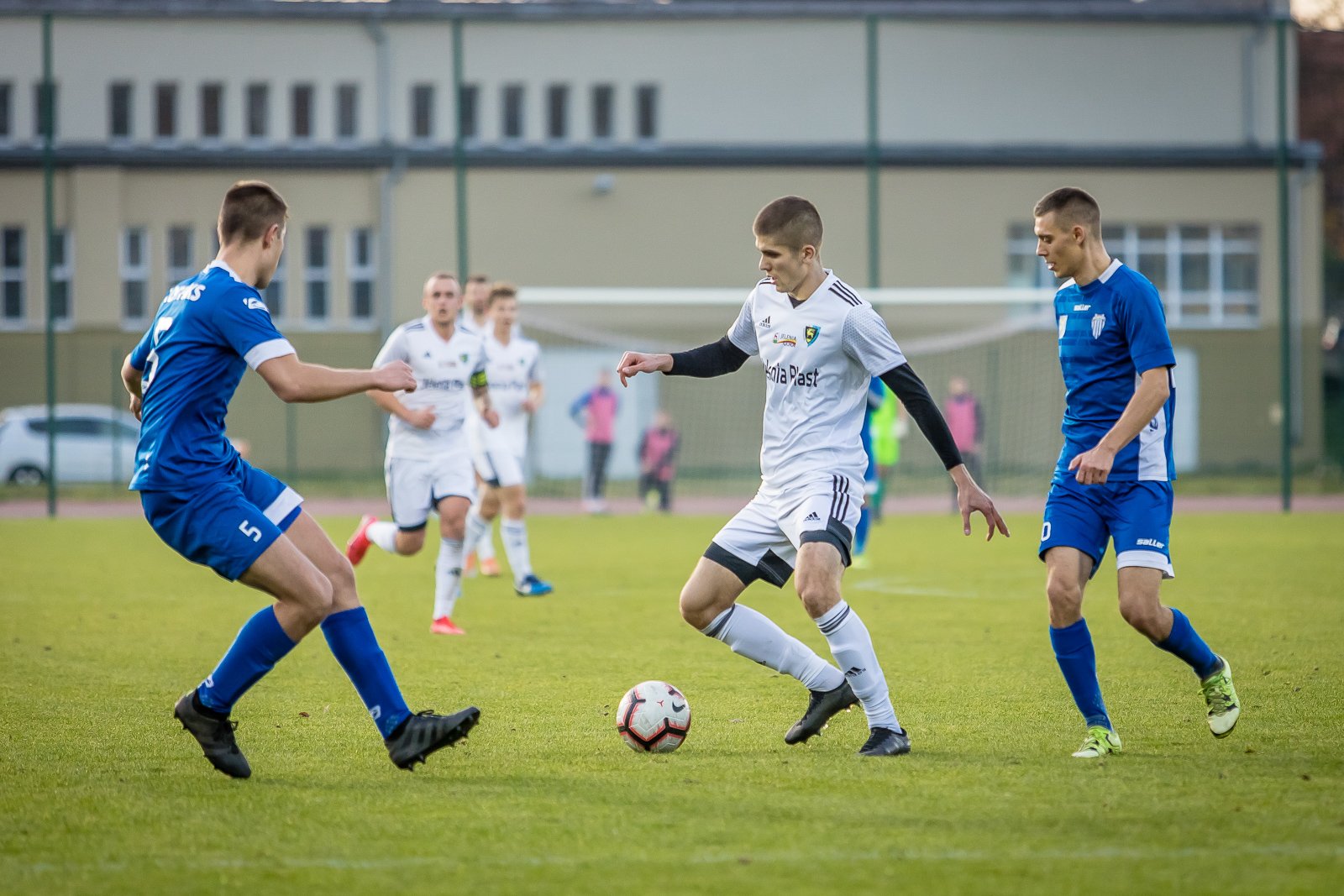 kosztowny-remis-przy-zotniczej-92735