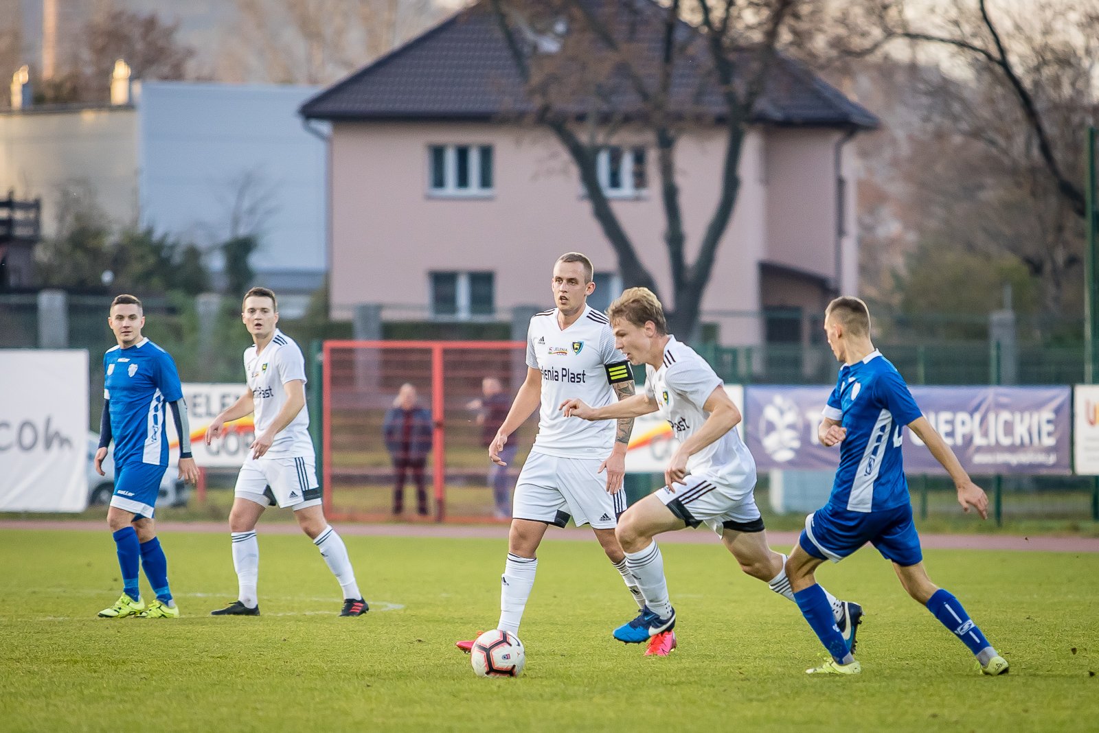 kosztowny-remis-przy-zotniczej-92735