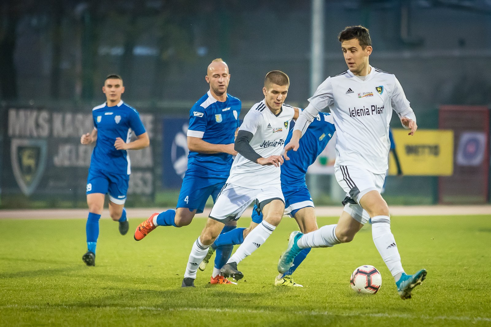 kosztowny-remis-przy-zotniczej-92735