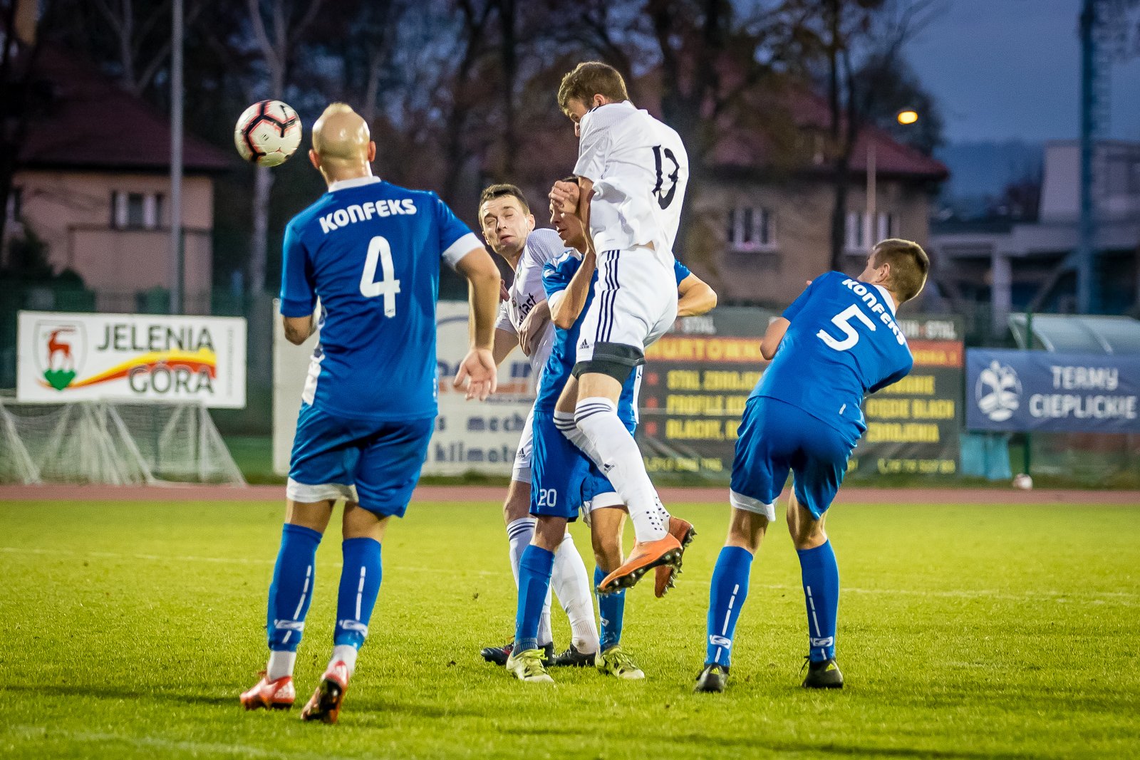 kosztowny-remis-przy-zotniczej-92735