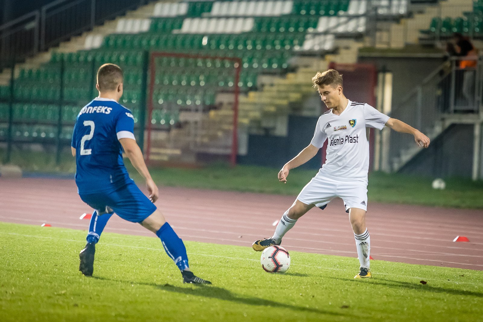 kosztowny-remis-przy-zotniczej-92735