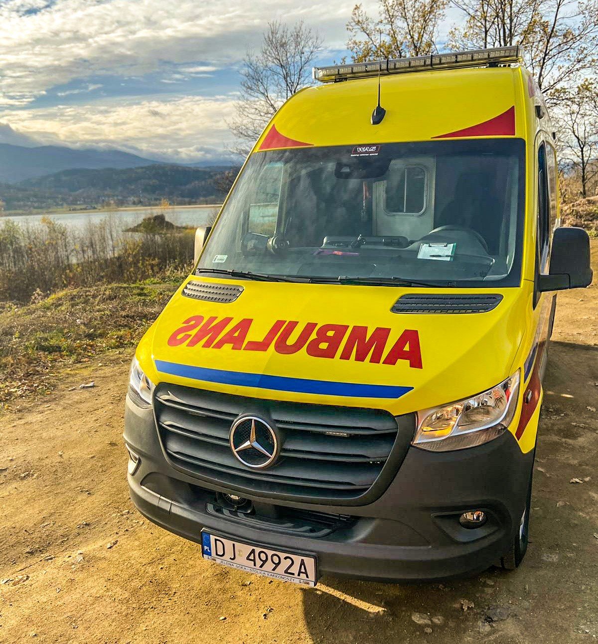 nowoczesny-ambulans-dla-pogotowia-ratunkowego-92788