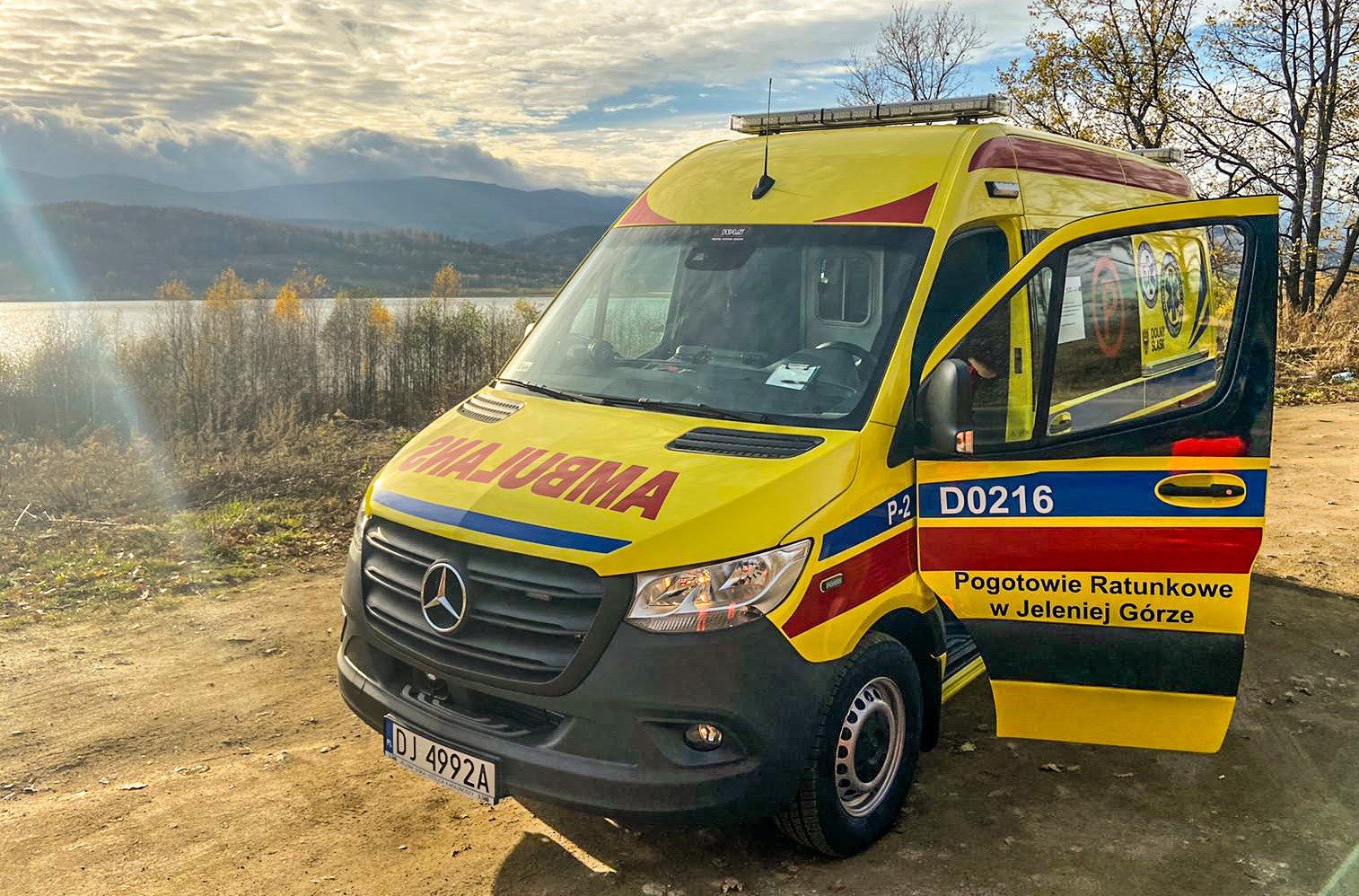 nowoczesny-ambulans-dla-pogotowia-ratunkowego-92788