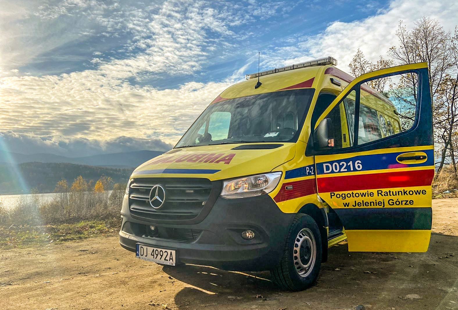 nowoczesny-ambulans-dla-pogotowia-ratunkowego-92788