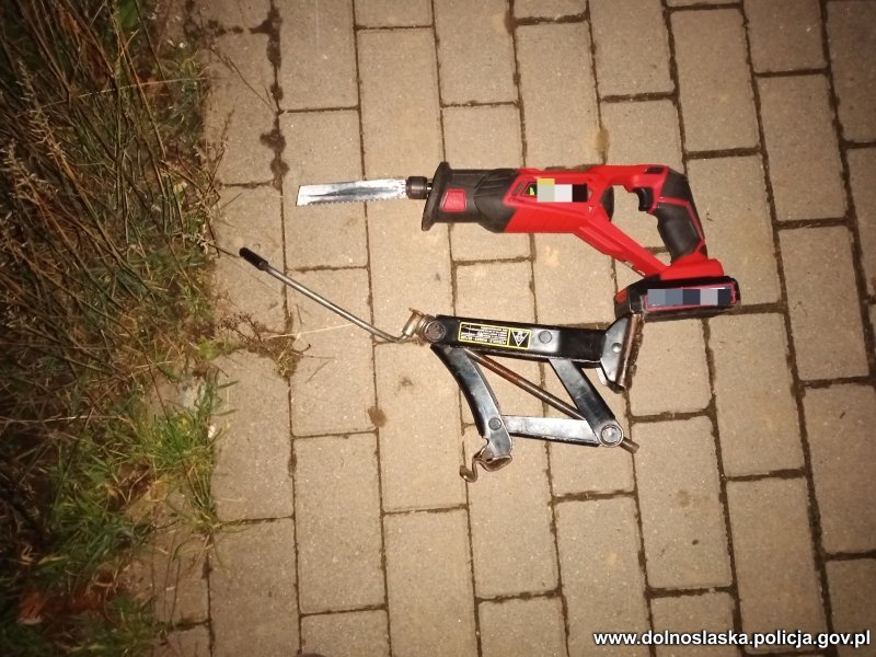 wpadka-zodziei-katalizatorow-93003