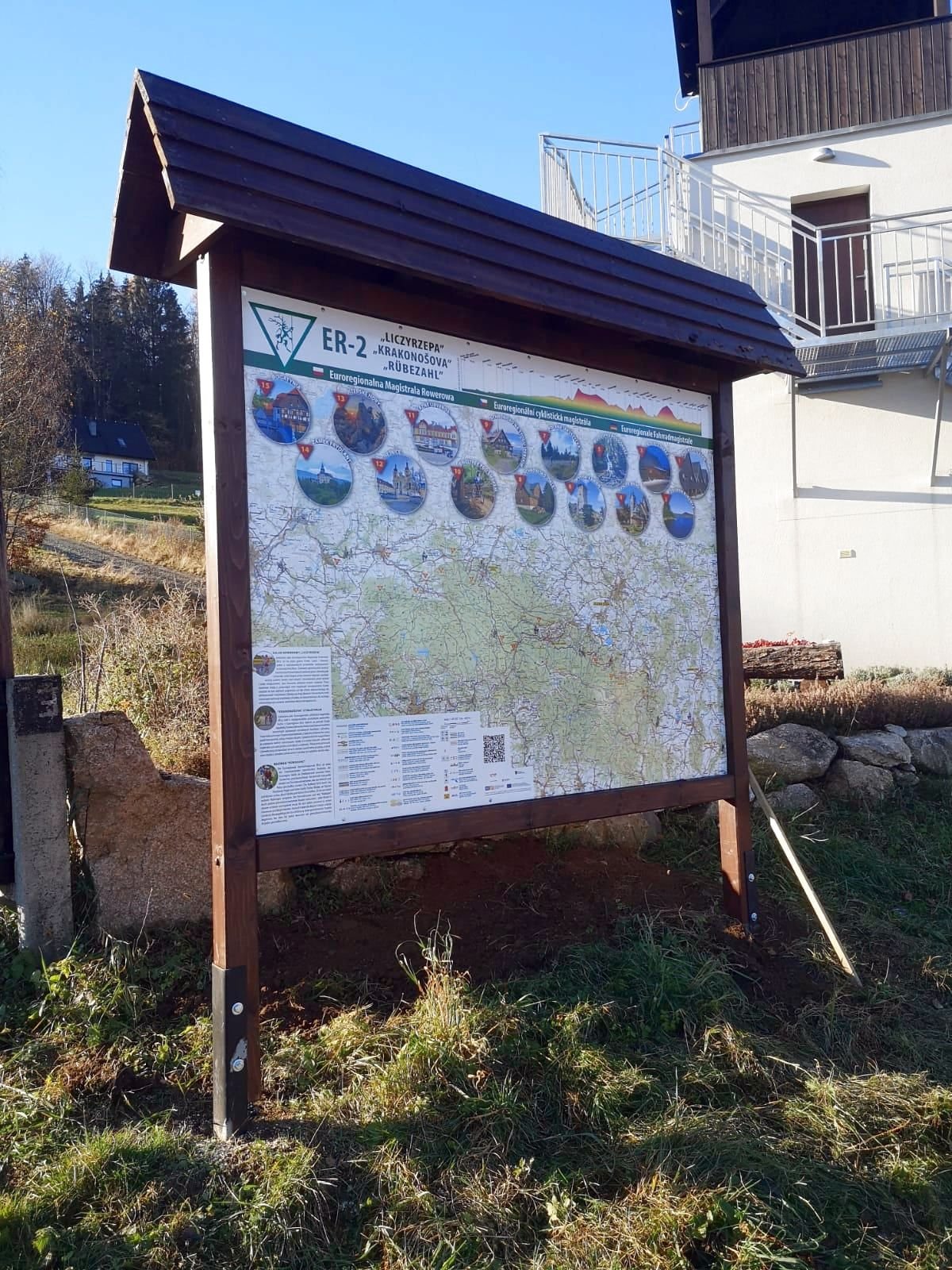 tablice-z-rowerowym-szlakiem-liczyrzepy-93033