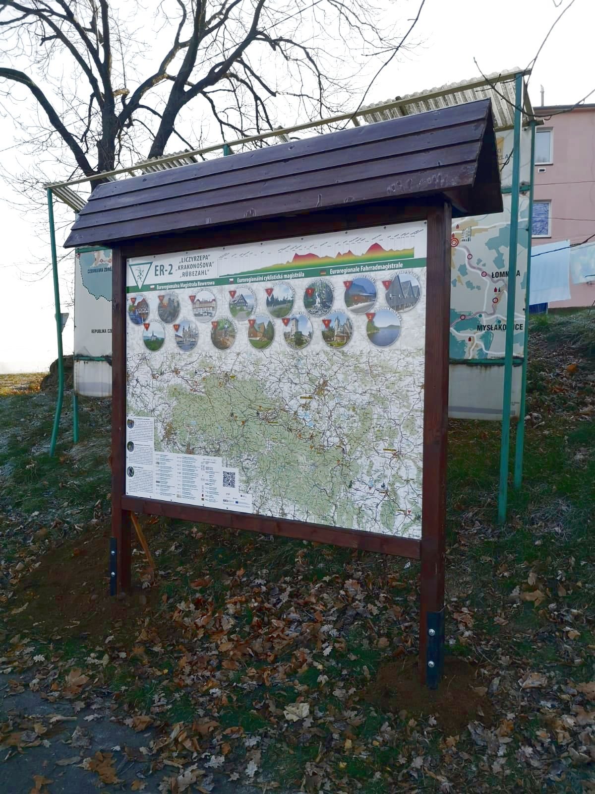 tablice-z-rowerowym-szlakiem-liczyrzepy-93033