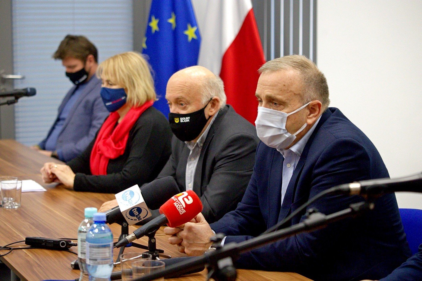 2-miliardy-zotych-zamiast-na-tvp-na-pomoc-branzy-turystycznej-93078