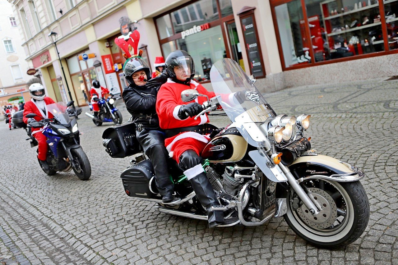 motocyklowi-mikoaje-pamietali-o-dzieciach-93205