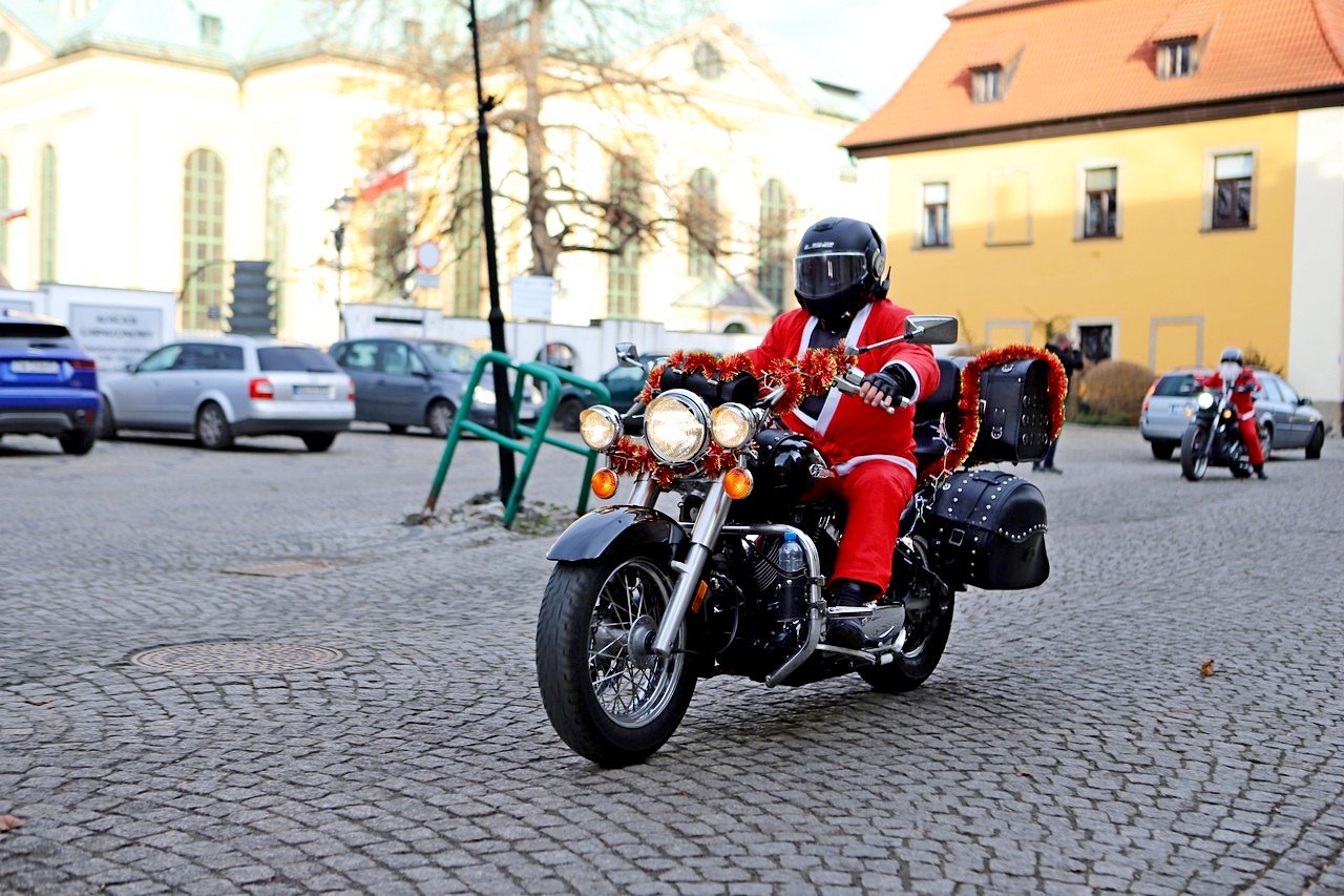 motocyklowi-mikoaje-pamietali-o-dzieciach-93205