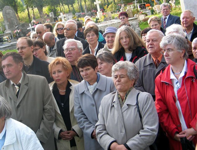 Dziesiątki obecnych i byłych mieszkańców Barcinka przyszły na spotkanie.
