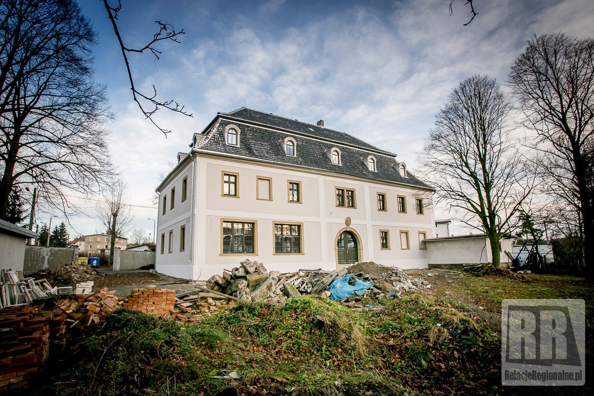 pieknieje-dwor-93229