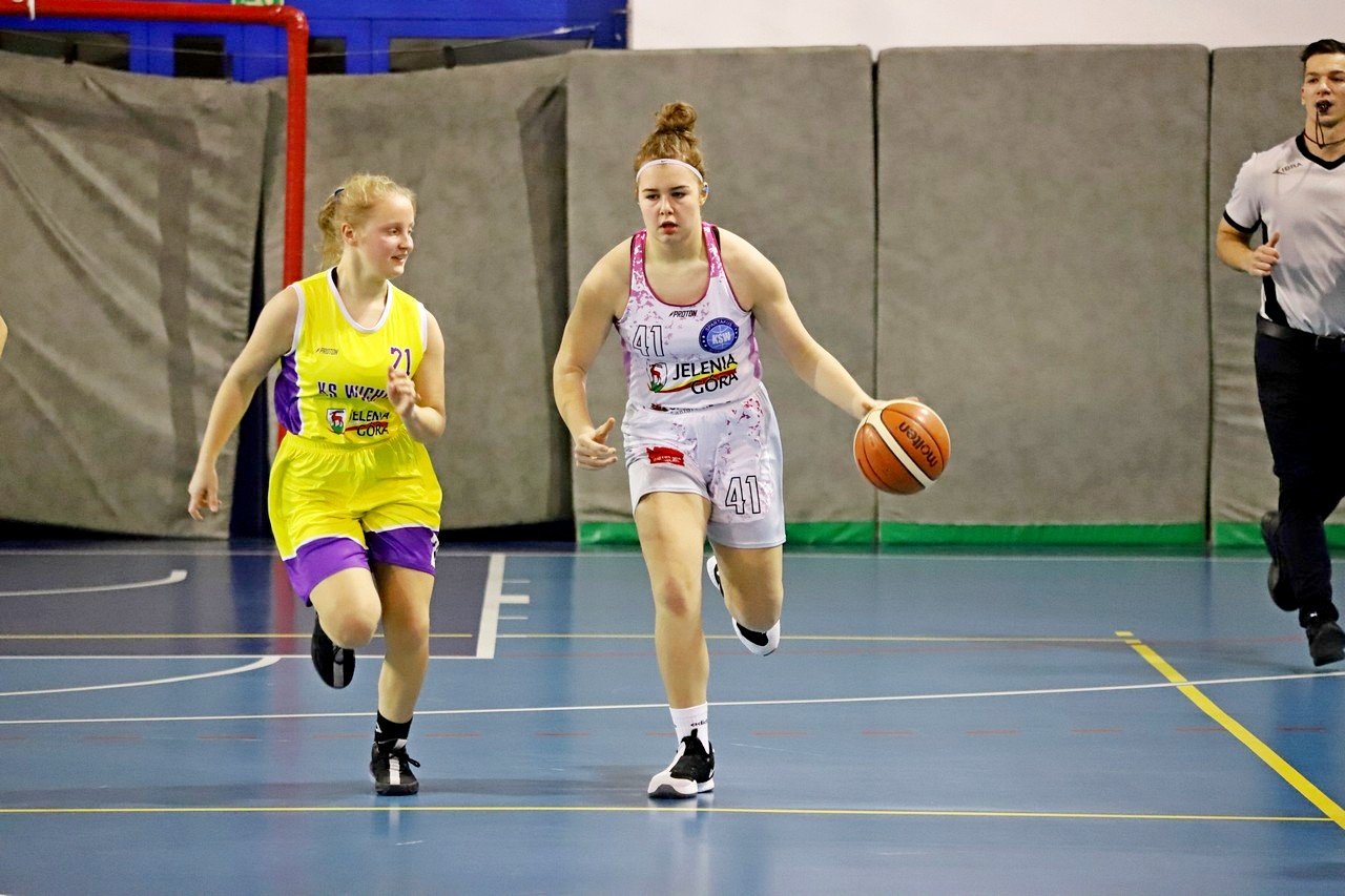 miejskie-derby-kadetek-dla-spartakusa-93306