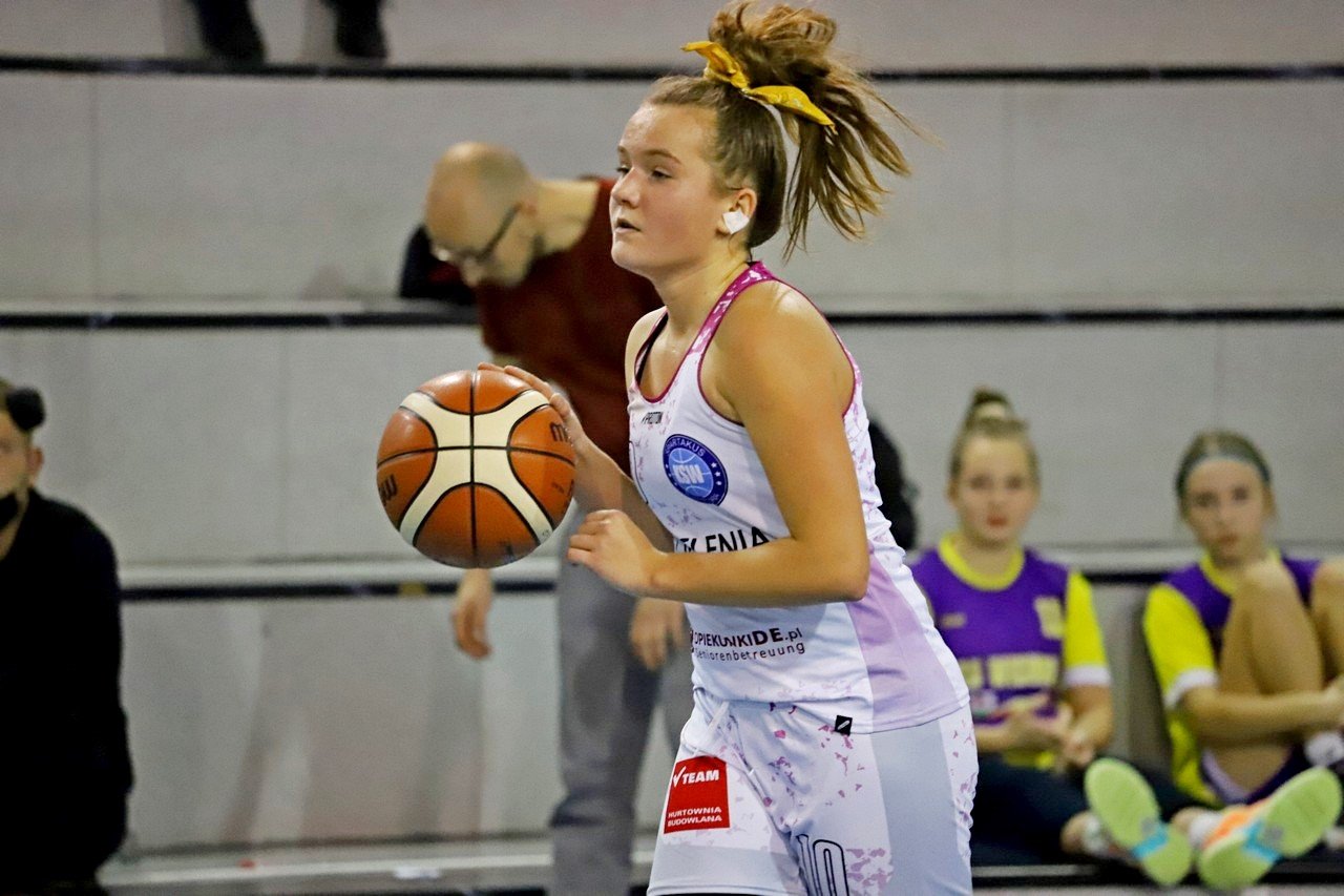 miejskie-derby-kadetek-dla-spartakusa-93306