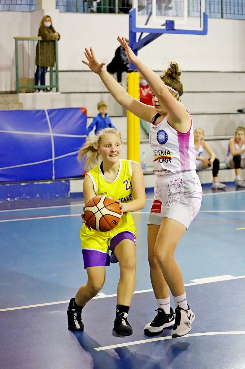 miejskie-derby-kadetek-dla-spartakusa-93306