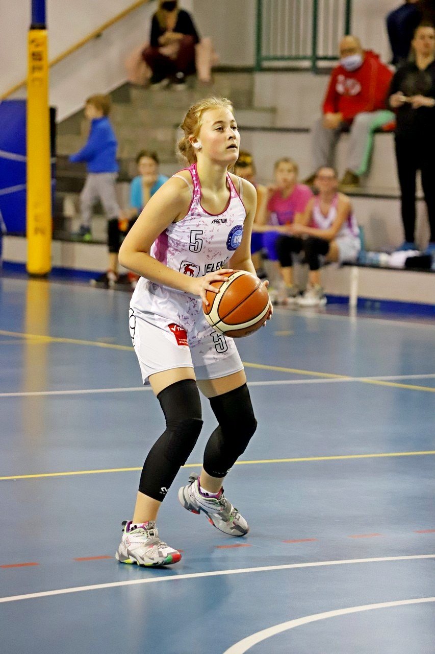 miejskie-derby-kadetek-dla-spartakusa-93306