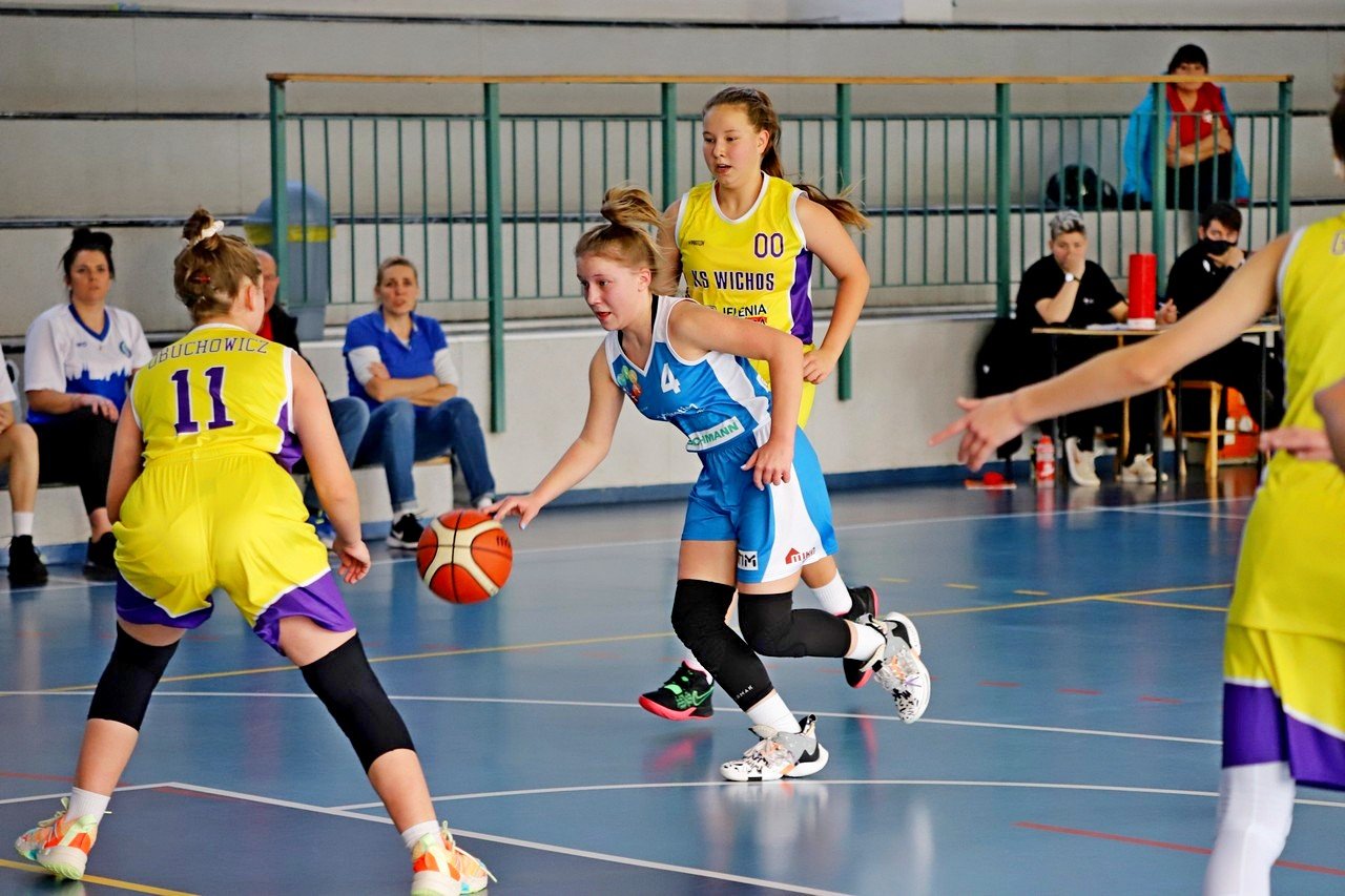 liderki-poza-zasiegiem-93402