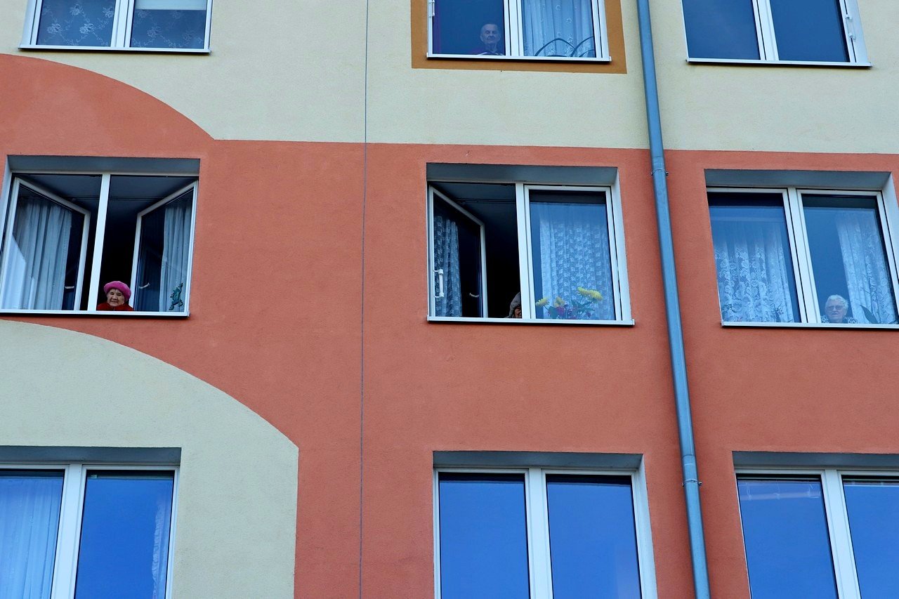 czerwone-noski-odwiedziy-seniorow-93437