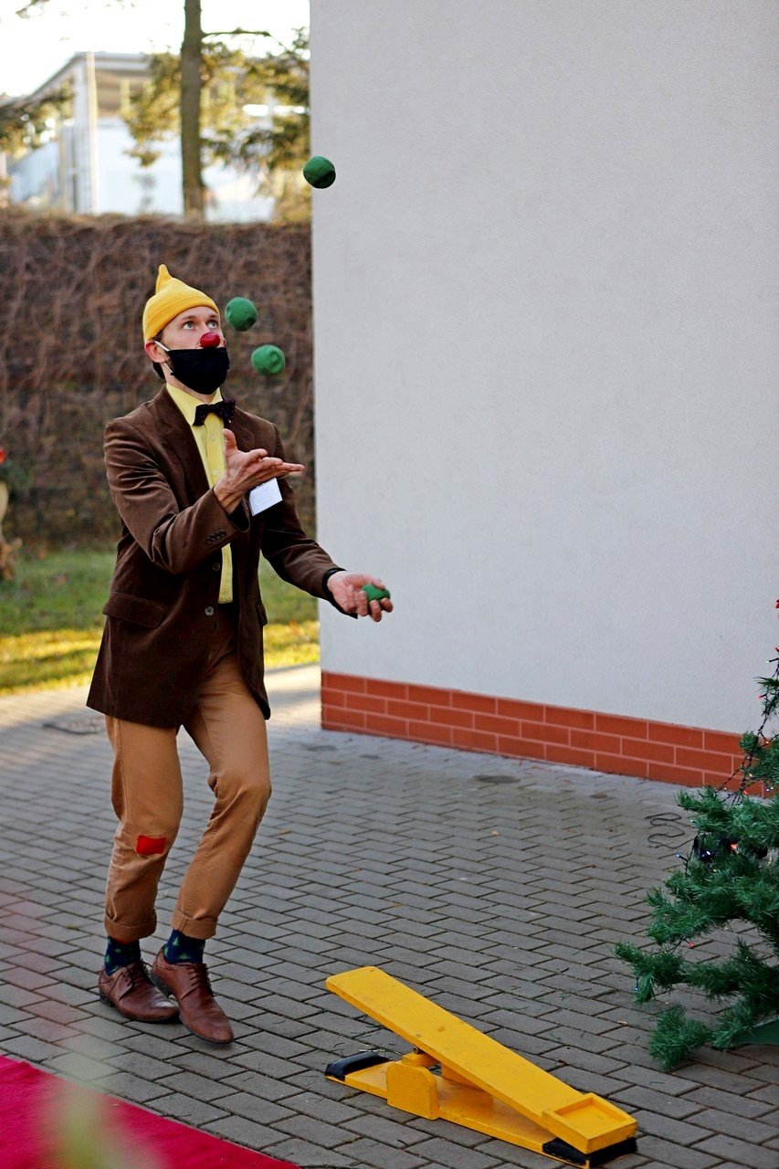 z-klaunami-przy-srodowiskowym-domu-samopomocy-93444