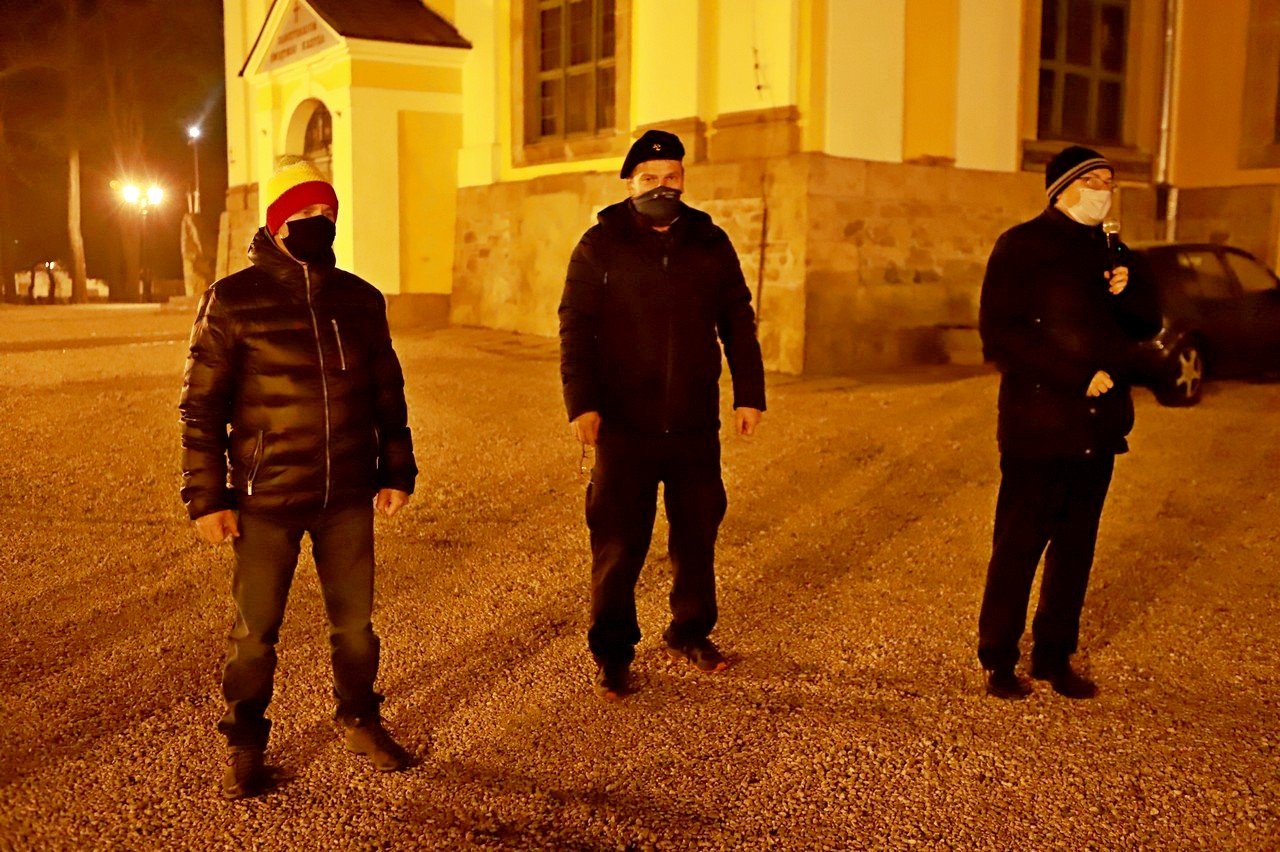 harcerze-przekazali-swiateko-betlejemskie-93477