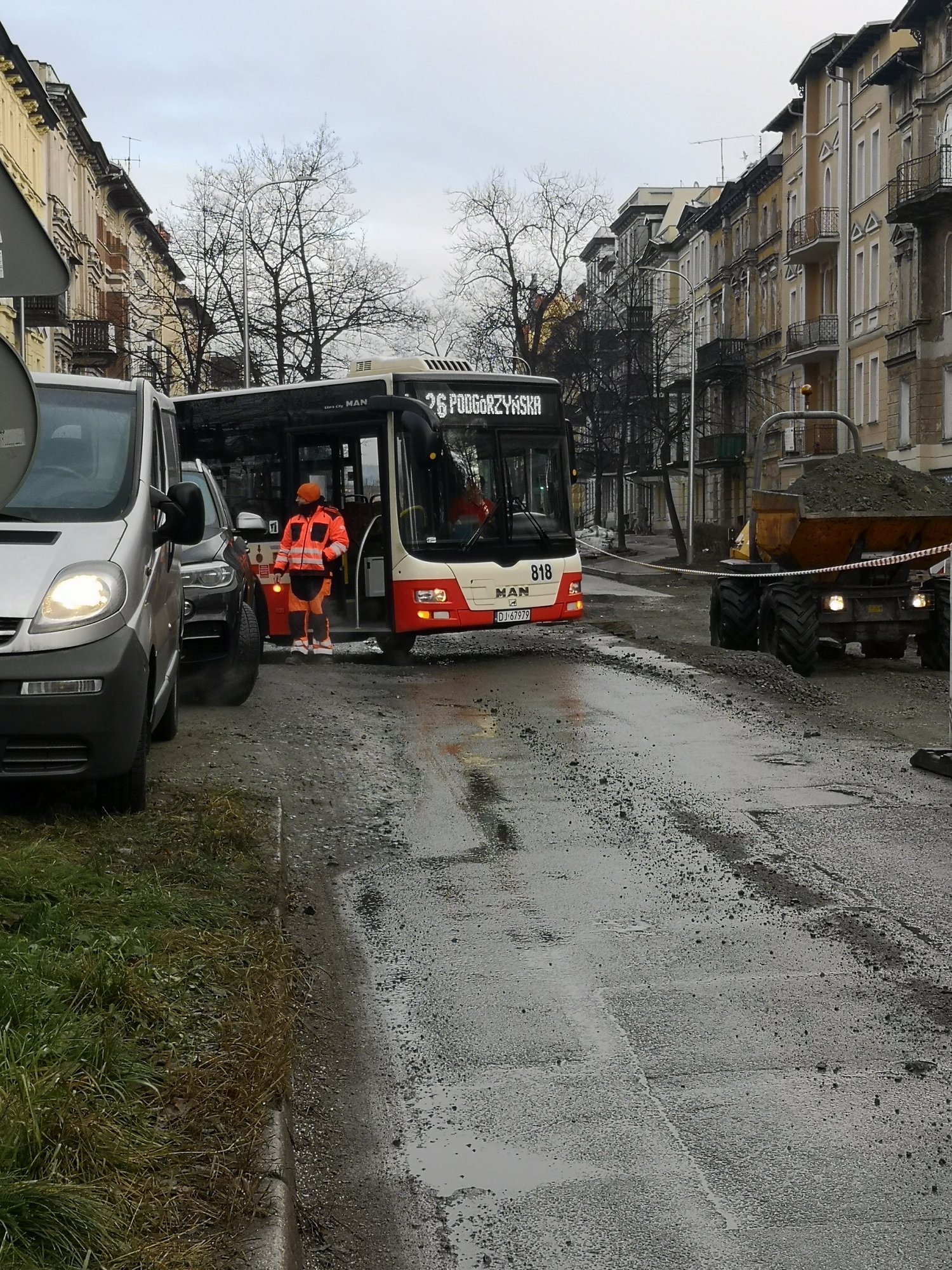 przez-brak-wyobrazni-zablokowana-bya-ulica-93492