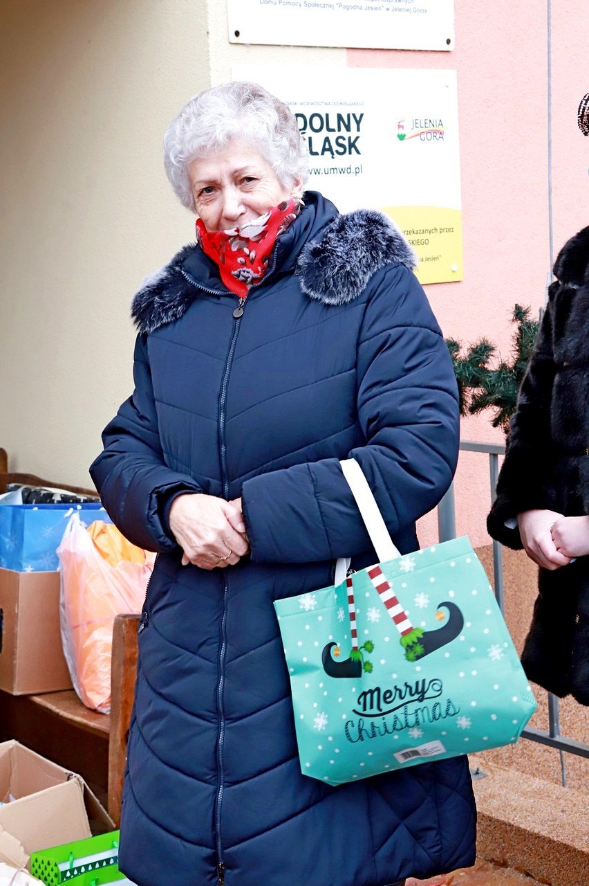 swiateczne-paczki-dla-seniorow-93523